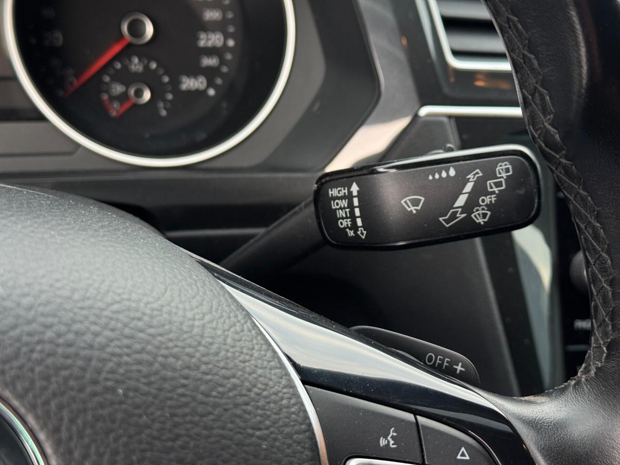 VOLKSWAGEN TIGUAN 1.5cc 150CV AUTOMATICO BENZINA