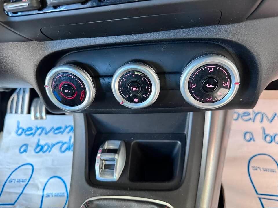 Alfa Romeo Giulietta 1.6 JTDm-2 105 CV Veloce