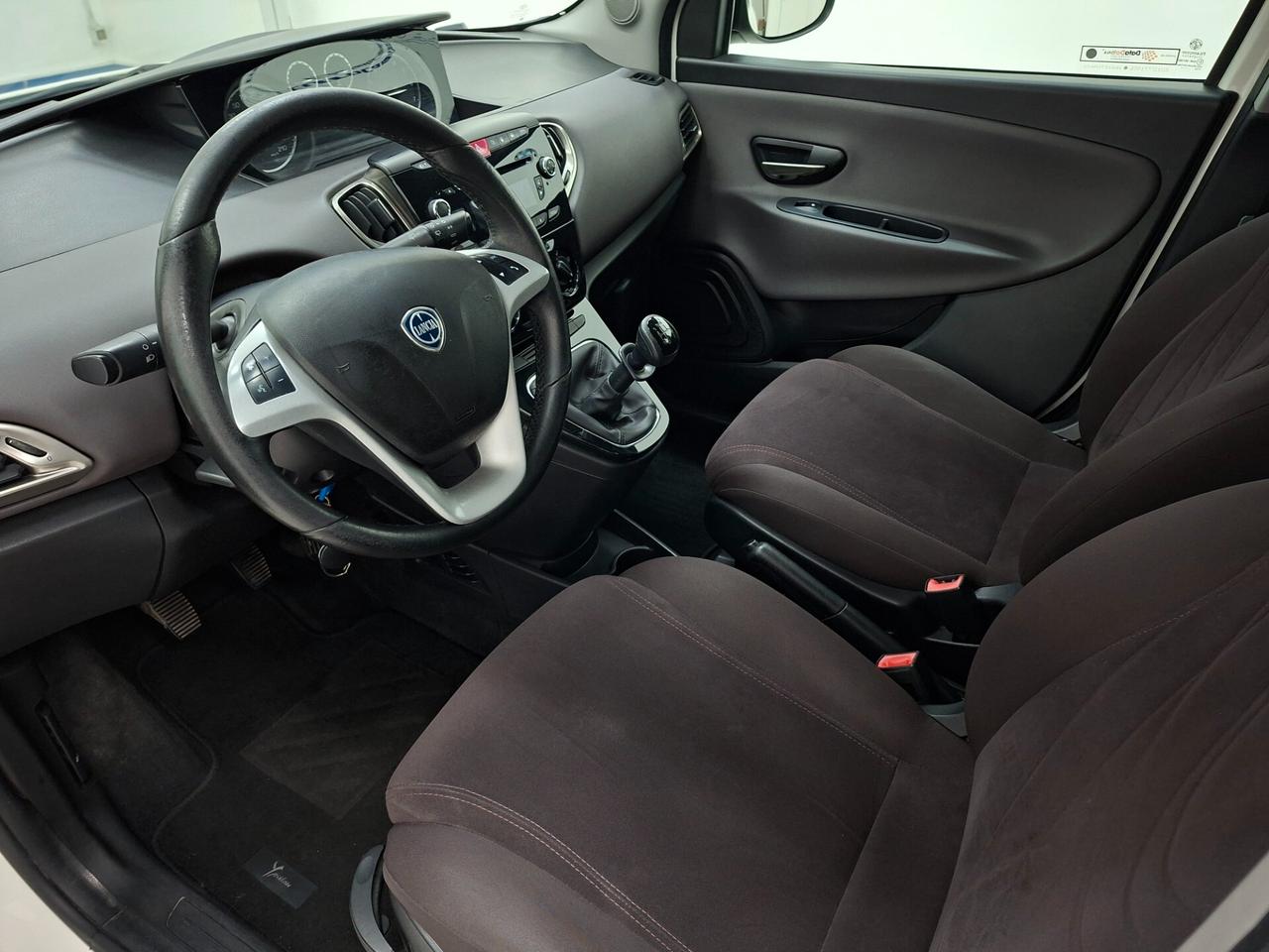Lancia Ypsilon 0.9 TwinAir 85cv Ecochic Platinum