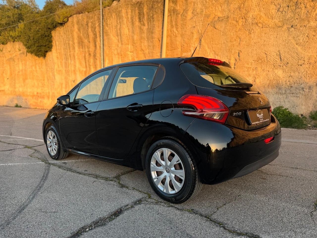 Peugeot 208 Active/1.0 68 CV/MOTORE REVISIONATO