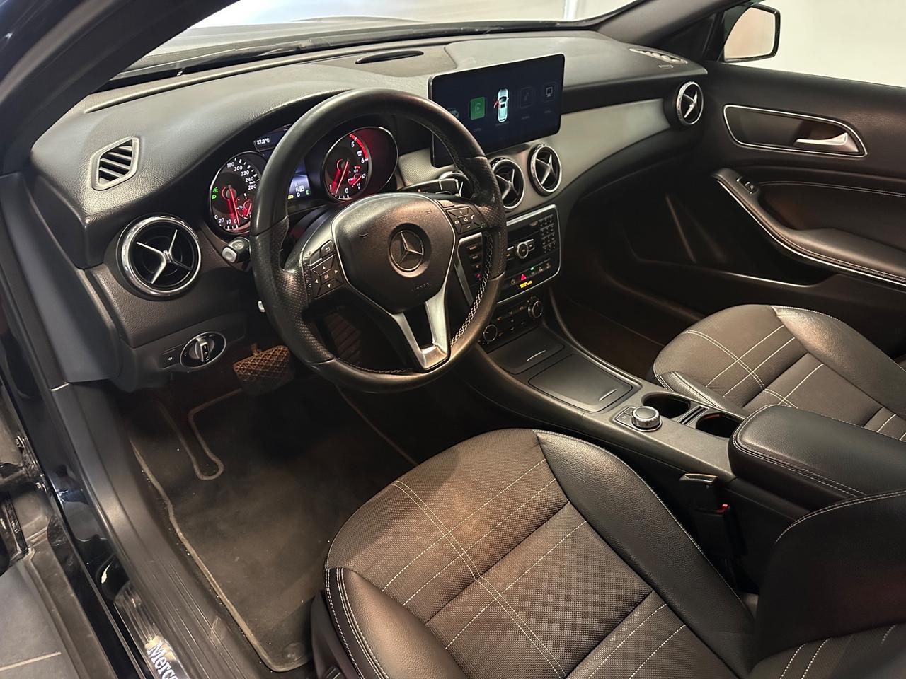 MERCEDES-BENZ GLA 220 CDI 170CV AUTOMATICA SPORT