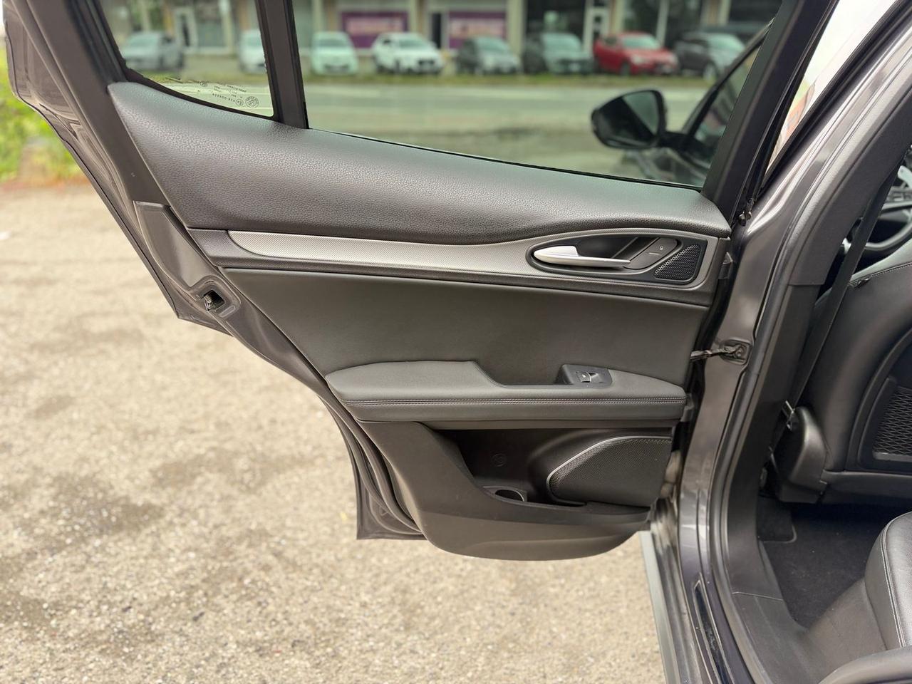 Alfa Romeo Stelvio B-Tech 2.2 210 CV #10543