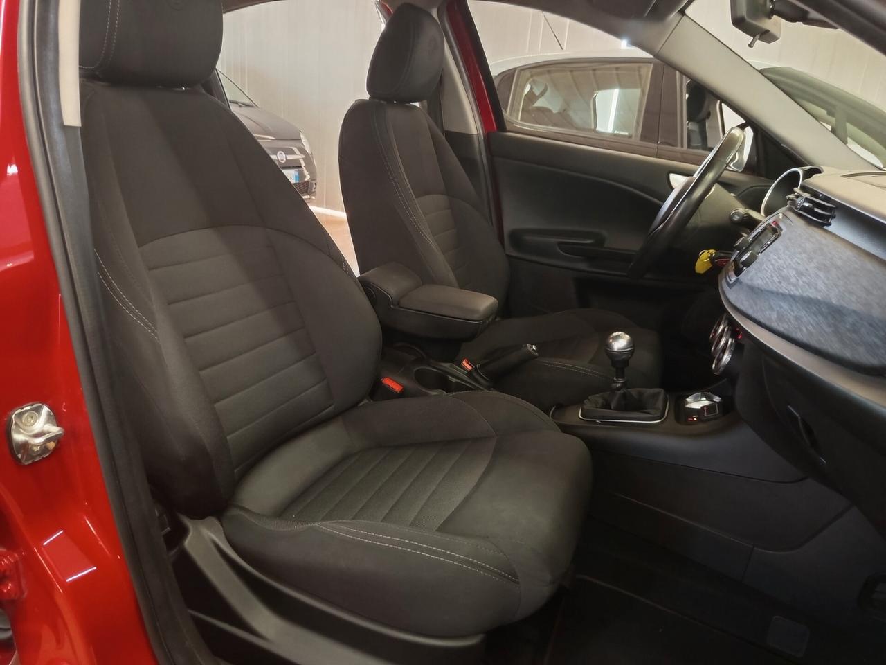 Alfa Romeo Giulietta 1.6 JTDm 120 CV Super ok neopatentati