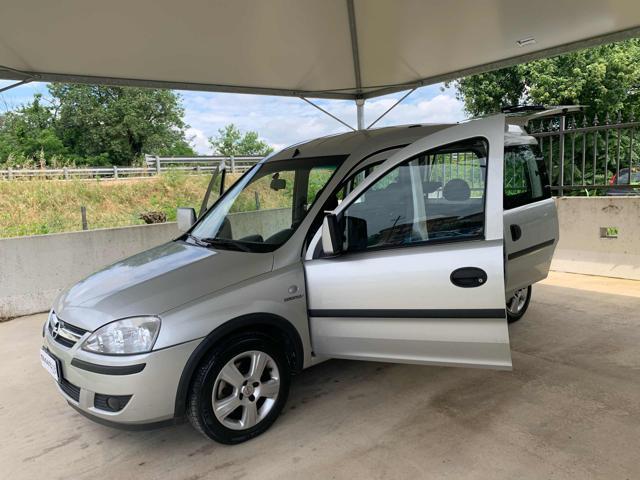 OPEL Combo 1.6 OK NEOP POCHI CHILOMETRI METANO FINO AL 2027