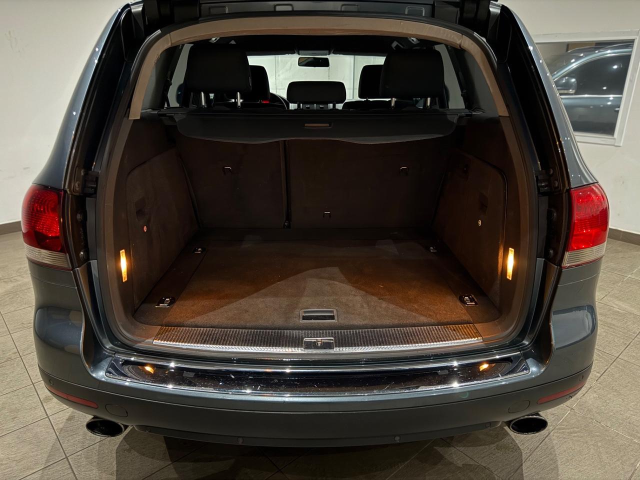 Volkswagen Touareg 2.5 R5 TDI DPF Exclusive 4x4