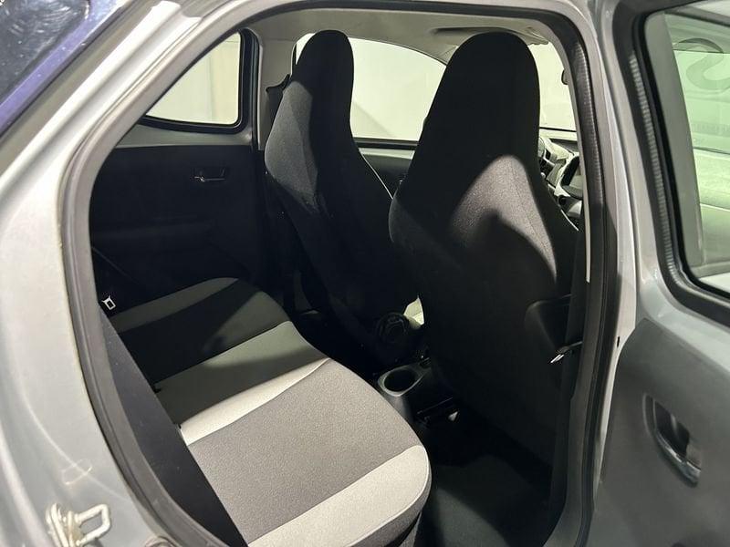 Toyota Aygo Aygo Connect 1.0 VVT-i 72 CV 5 porte x-play MMT