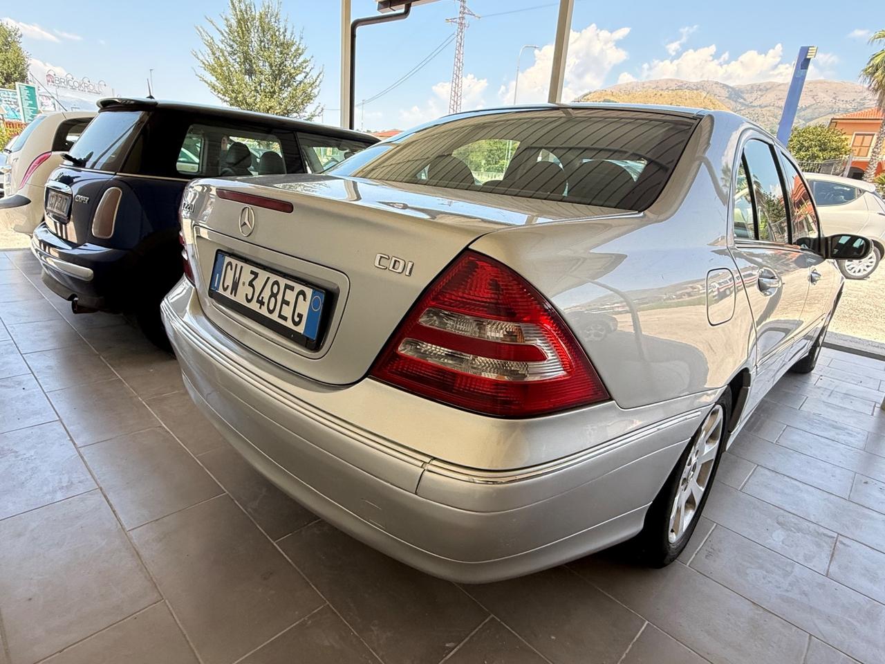 Mercedes-benz C 220 CDI tagliandi e distribuzione Mercedes