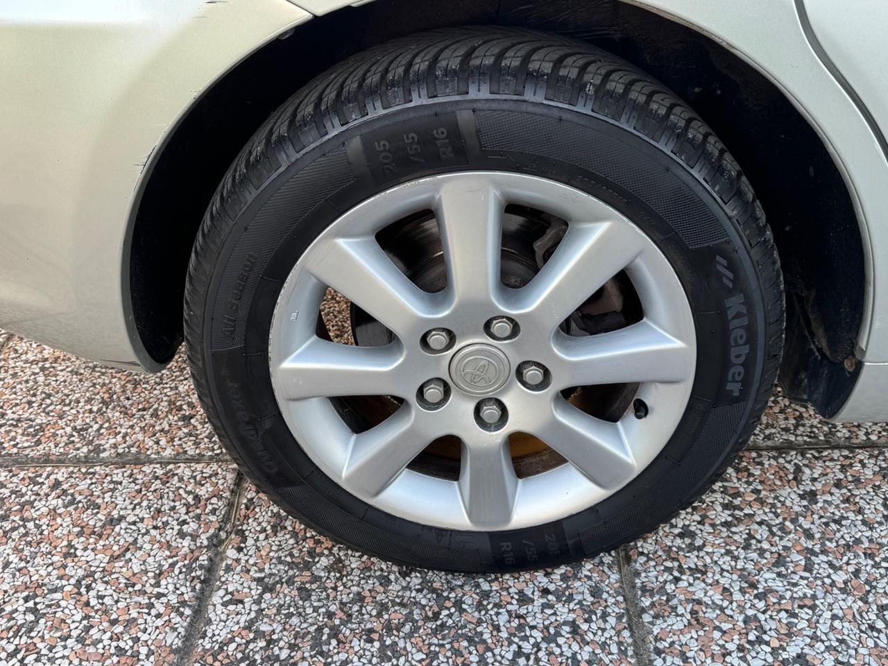 Toyota Corolla 2.0 16V D-4D 5 porte