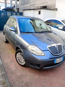 Lancia Ypsilon 1.3 MJT 75 CV Argento