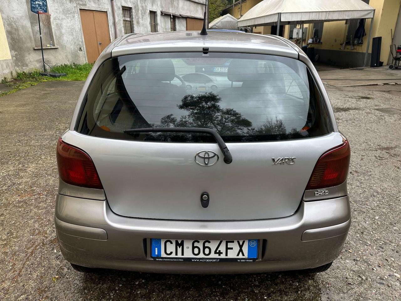 Toyota Yaris 1.4 tdi D-4D cat 5 porte Sol