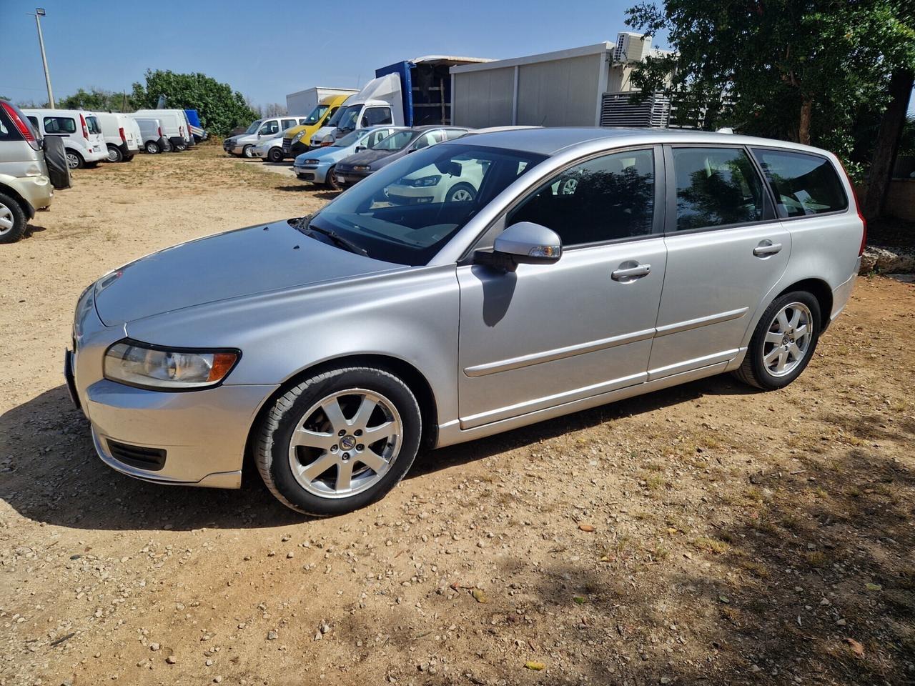 Volvo V50 D2 R-design 1.6 D - 2010