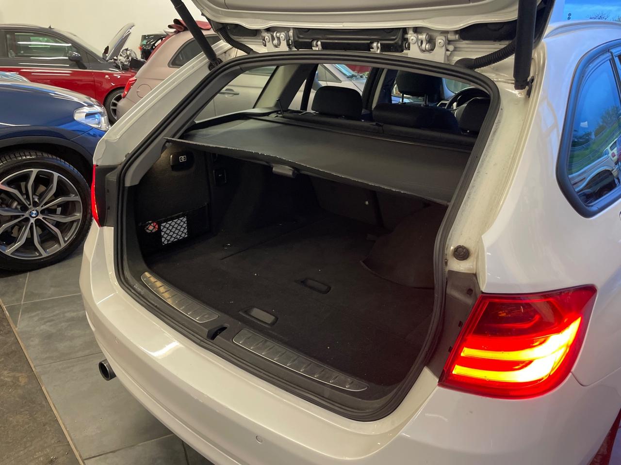 Bmw 320 320d cat Touring Attiva