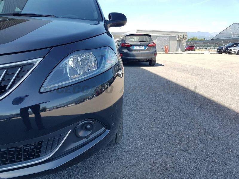 Lancia Ypsilon Ypsilon 1.0 firefly hybrid Platino s&s 70cv