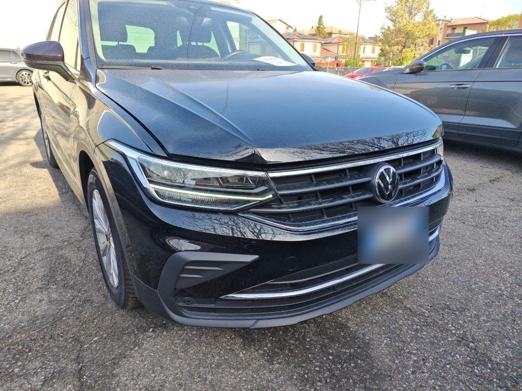 Volkswagen Tiguan 2.0 TDI 150 CV SCR DSG Life CON GANCIO TRAINO