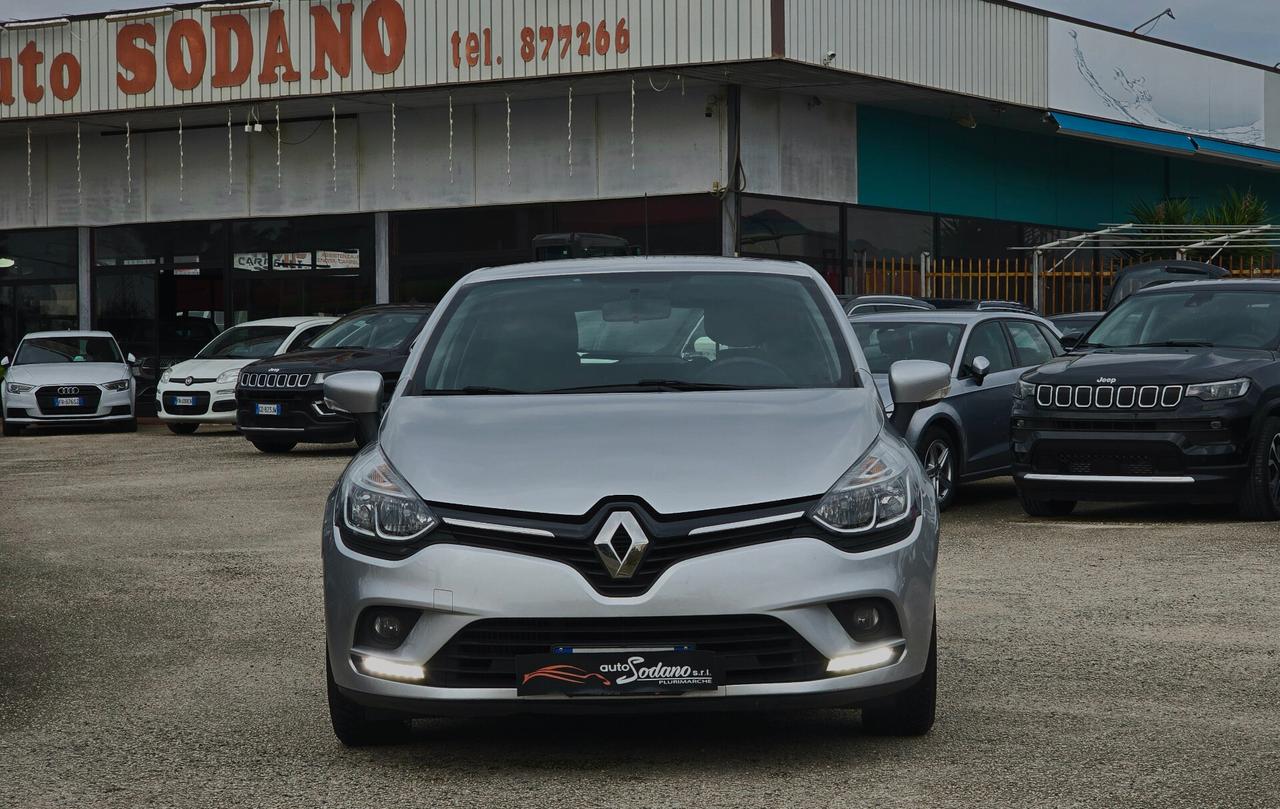 Renault Clio dCi 8V 75 CV 5 porte Moschino Zen