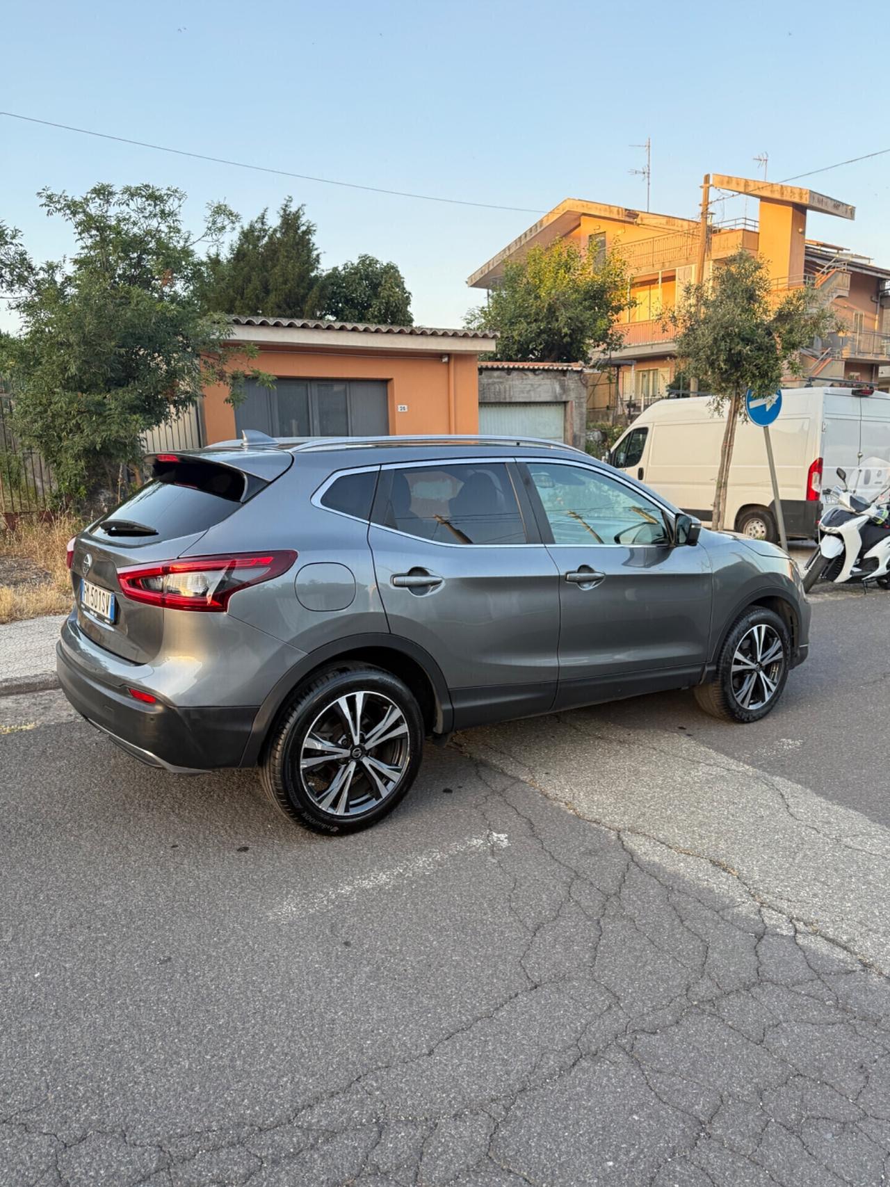 Nissan Qashqai 1.5 dCi Tekna tetto panoramico
