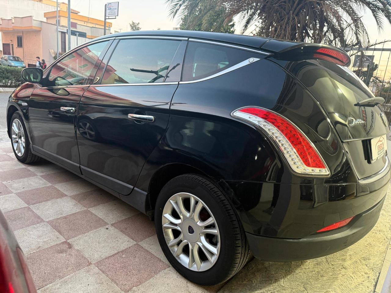 Lancia Delta 1.6 MJT DPF Oro