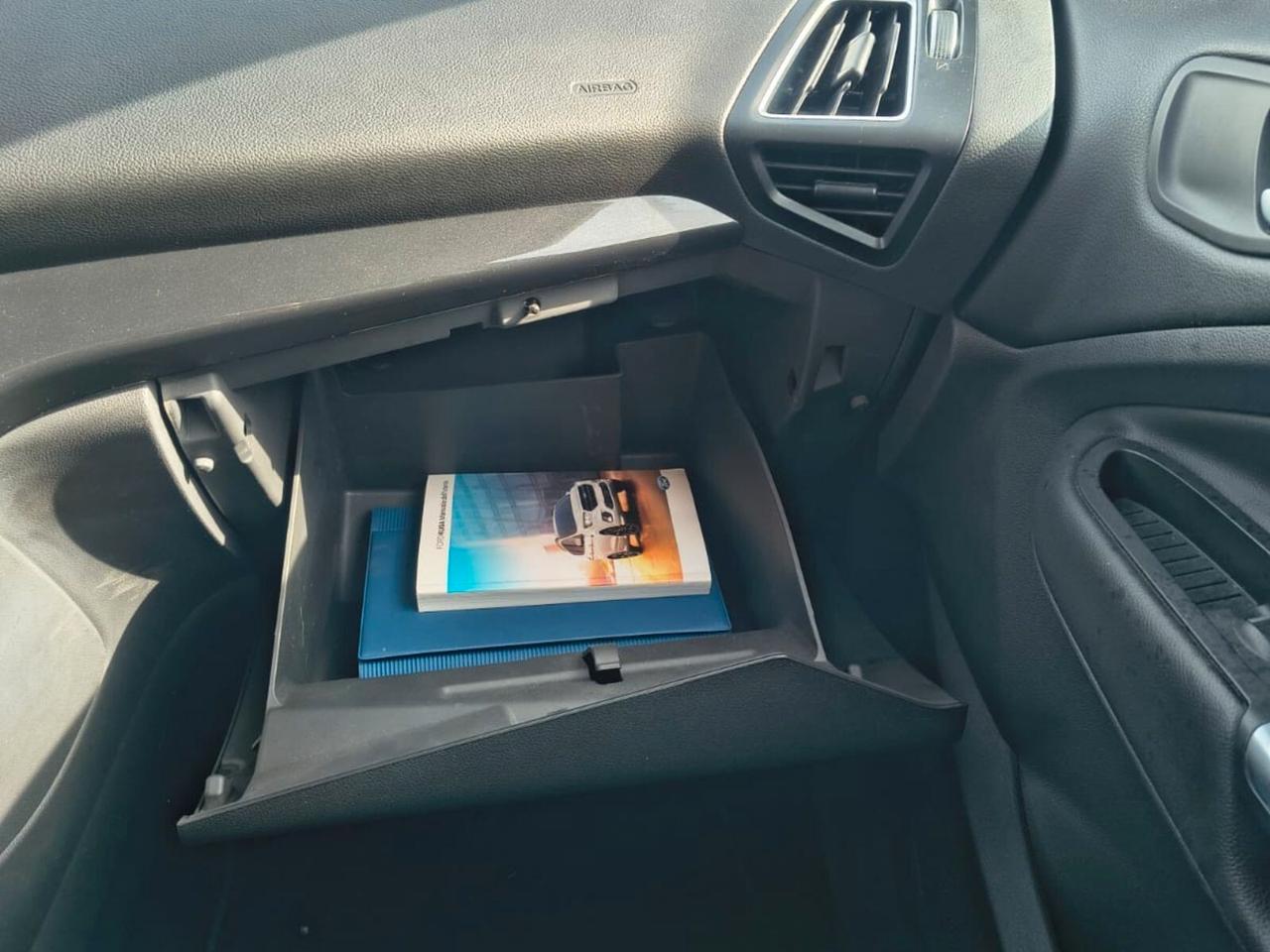 Ford Kuga 1.5 TDCI 120 CV S&S 2WD Titanium