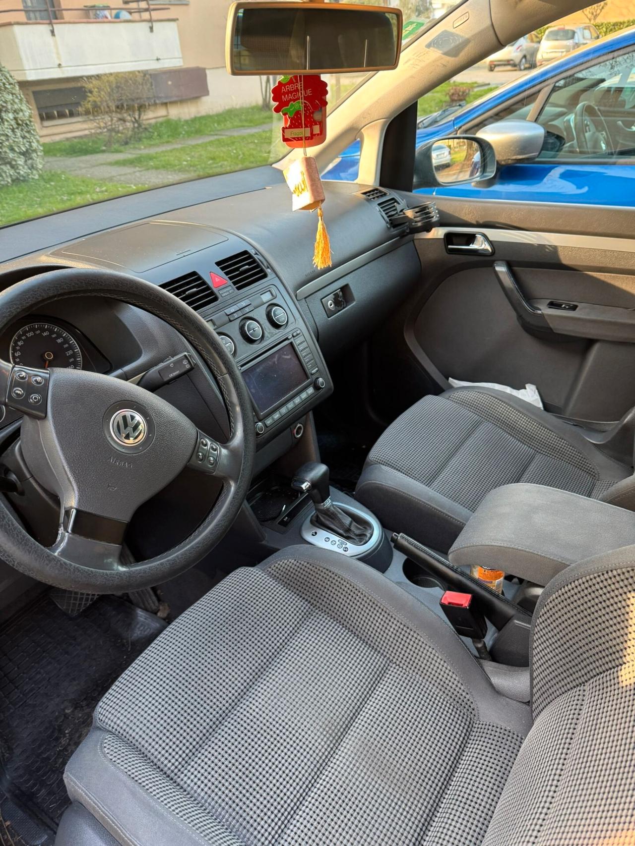 Volkswagen Touran 2.0 16V TDI DSG Trendline
