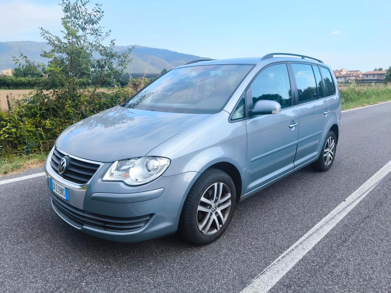 VOLKWAGEN TOURAN 1,9 TDI- 7 POSTI -OK NEOPATENTATI-KM 130000