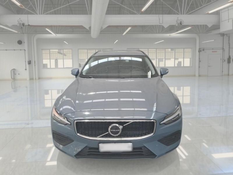 VOLVO V60 B4 D AUTOM. ESSENTIAL STATION WAGON