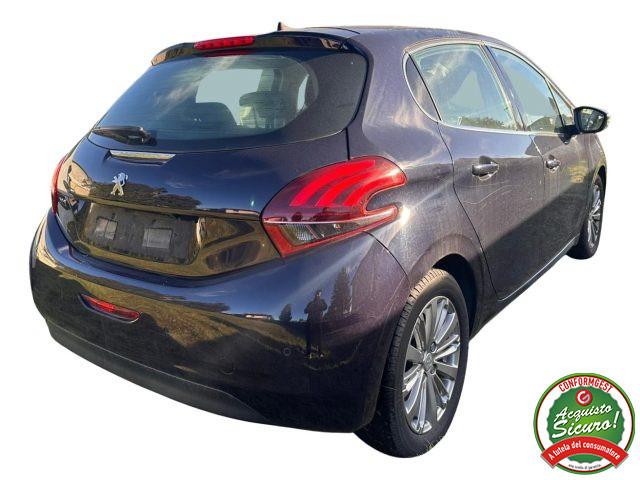 PEUGEOT 208 1° serie PureTech 82 5 porte Allure