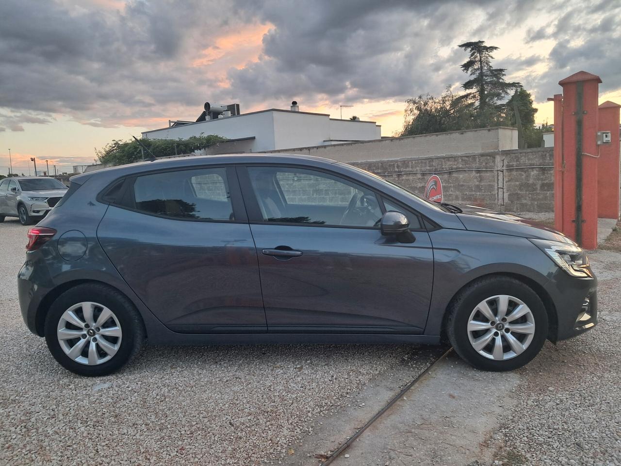 Renault Clio 1.5DCI-85cv*LED*NAVI*CRUISE