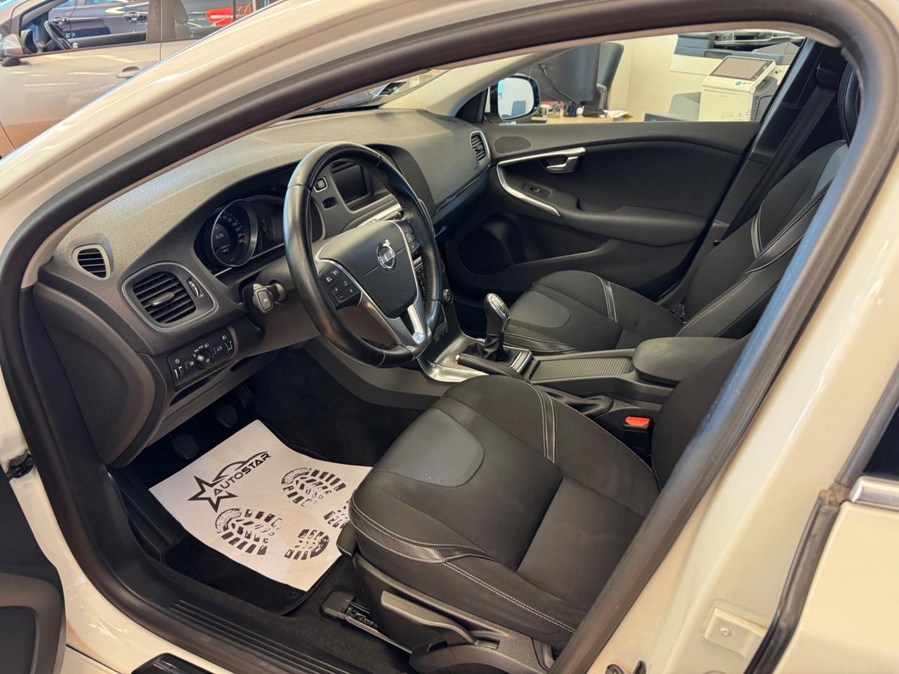 Volvo V40 D2 1.6 DIESEL OK NEOPATENTATI