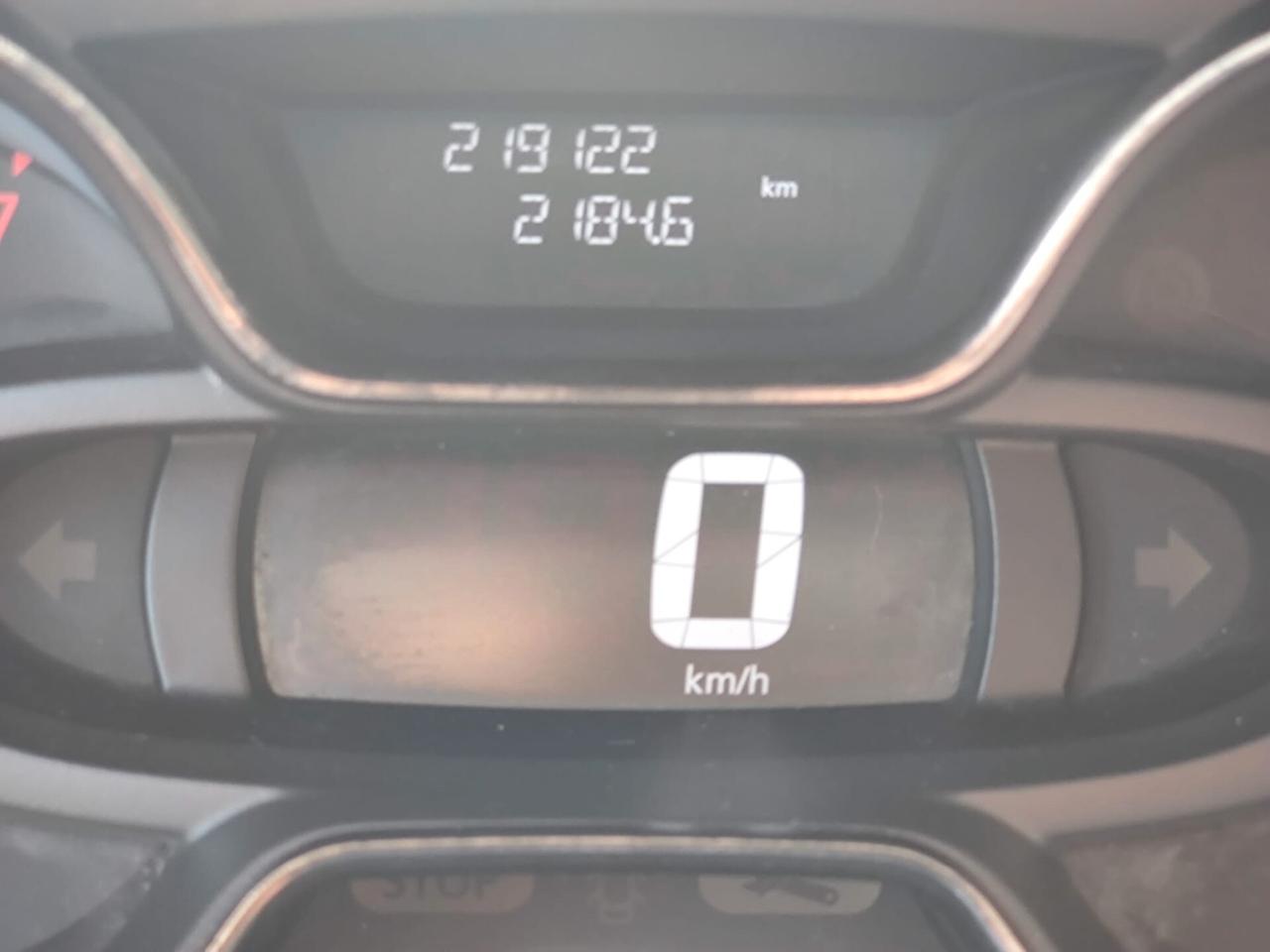 Renault Captur TCe 12V 90 CV Sport Edition (66 KW), OK NEOPATENTATI