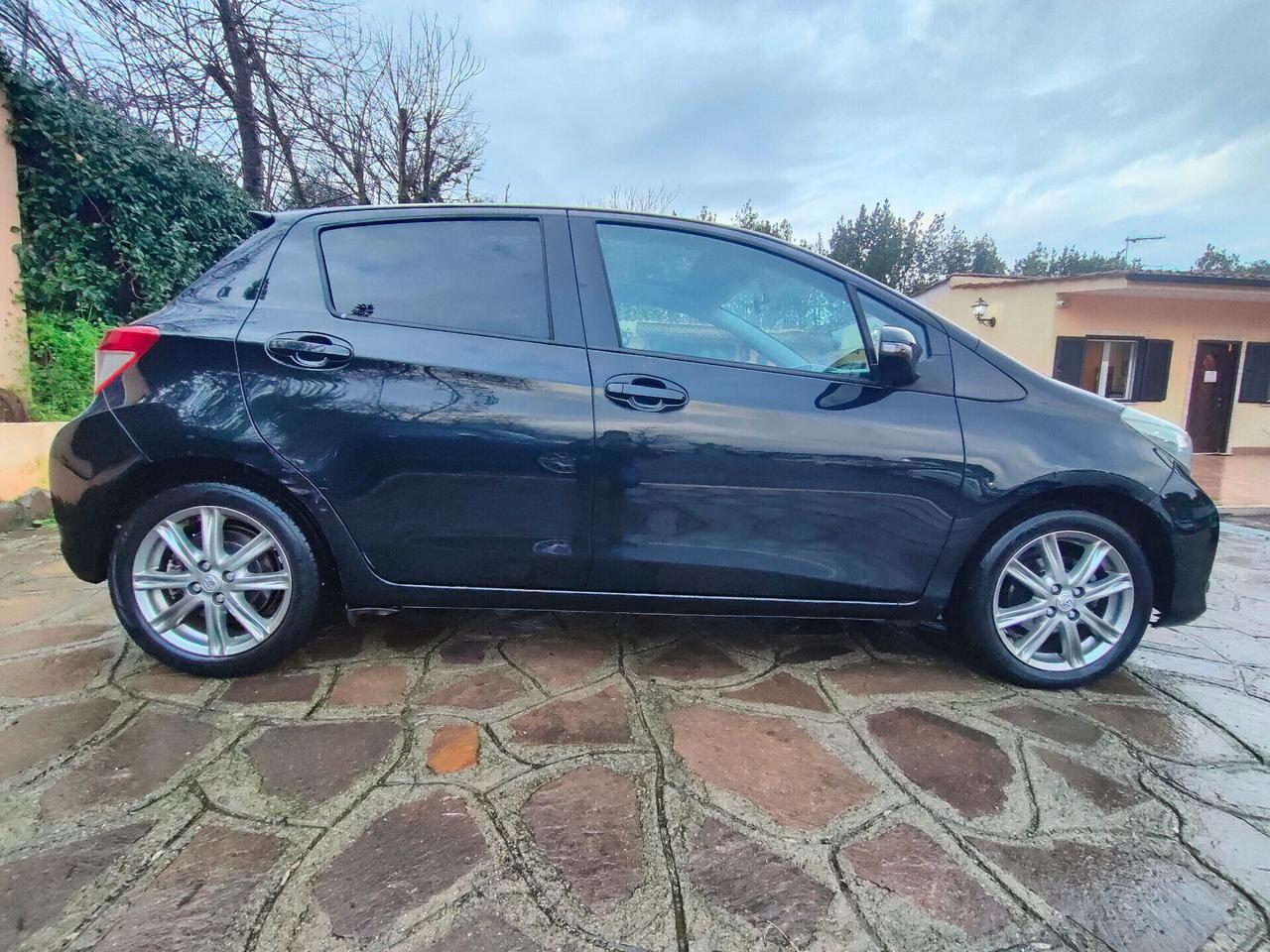 Toyota Yaris 1.3 5 porte Active