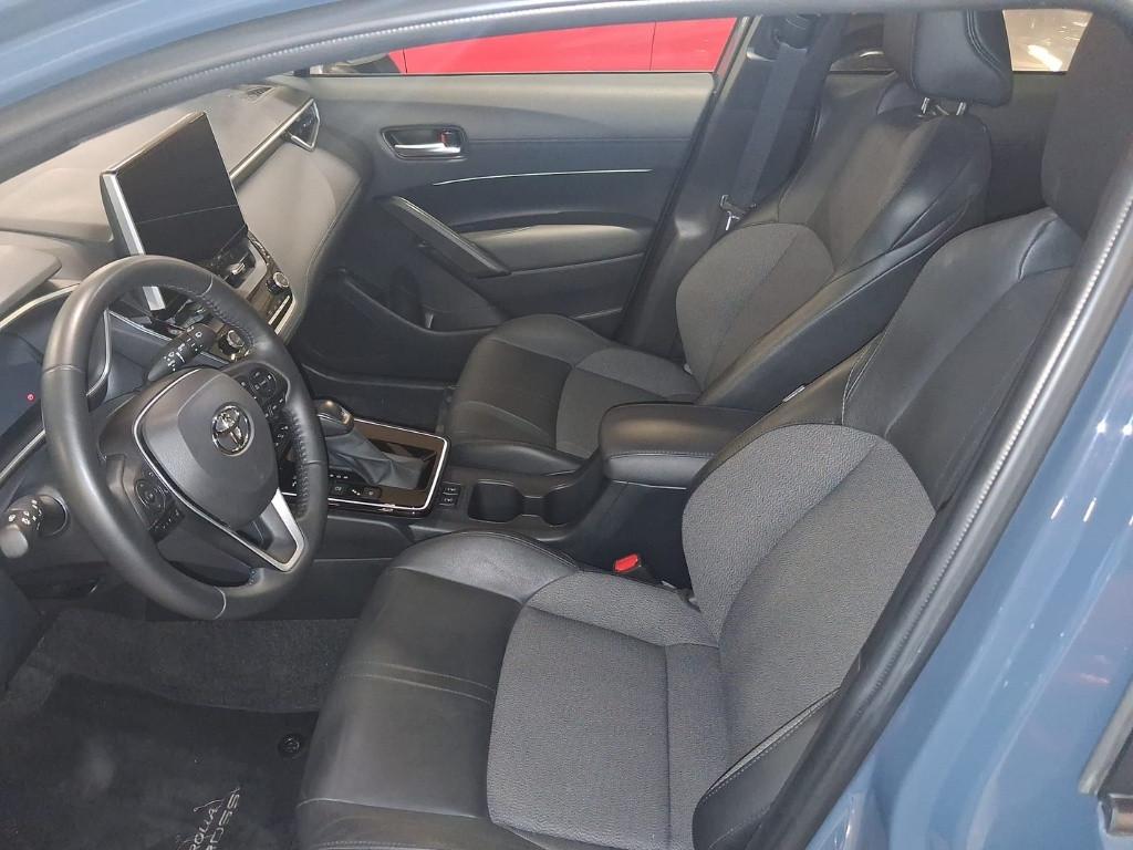 TOYOTA COROLLA CROSS PREMIUM AWD-i 2.0 HYBRID 200