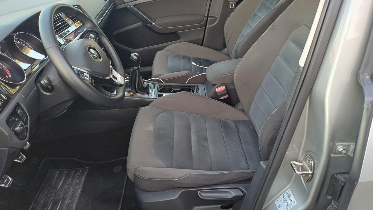 Volkswagen Golf Variant 1.6 TDI DPF Highline 2013