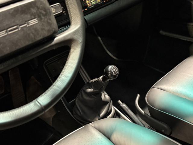 PORSCHE 911 Carrera 3.2 Cabriole