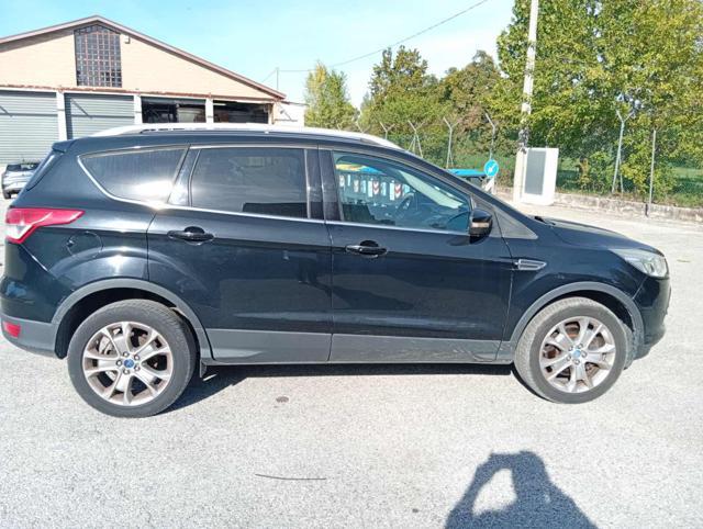 FORD Kuga 2.0 TDCI 150 CV S&S 4WD Powershift Titanium