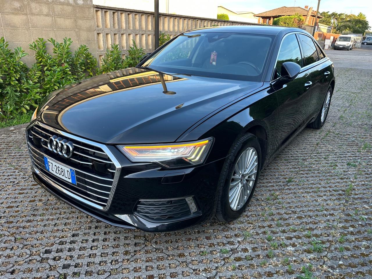 Audi A6 35 2.0 TDI S tronic Business Plus