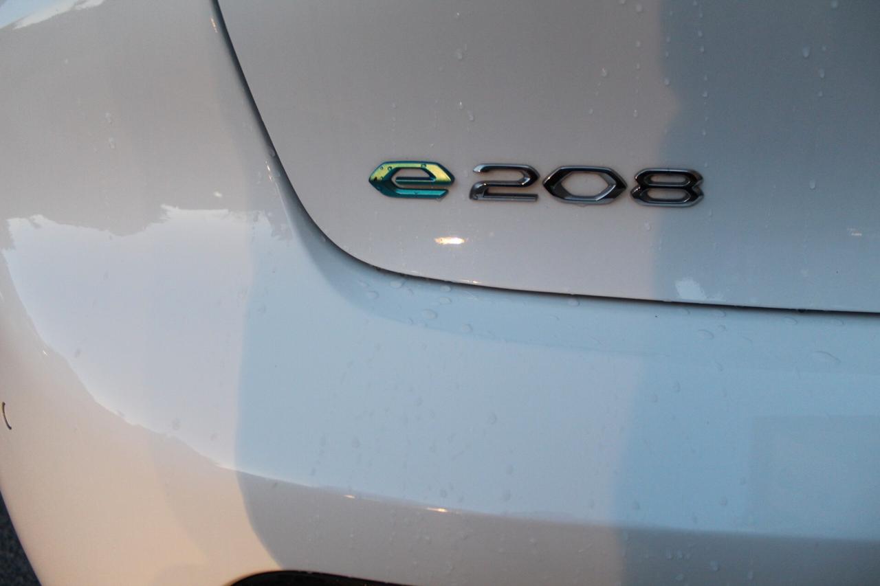 Peugeot 208 motore elettrico 136 CV 5 porte Active Pack