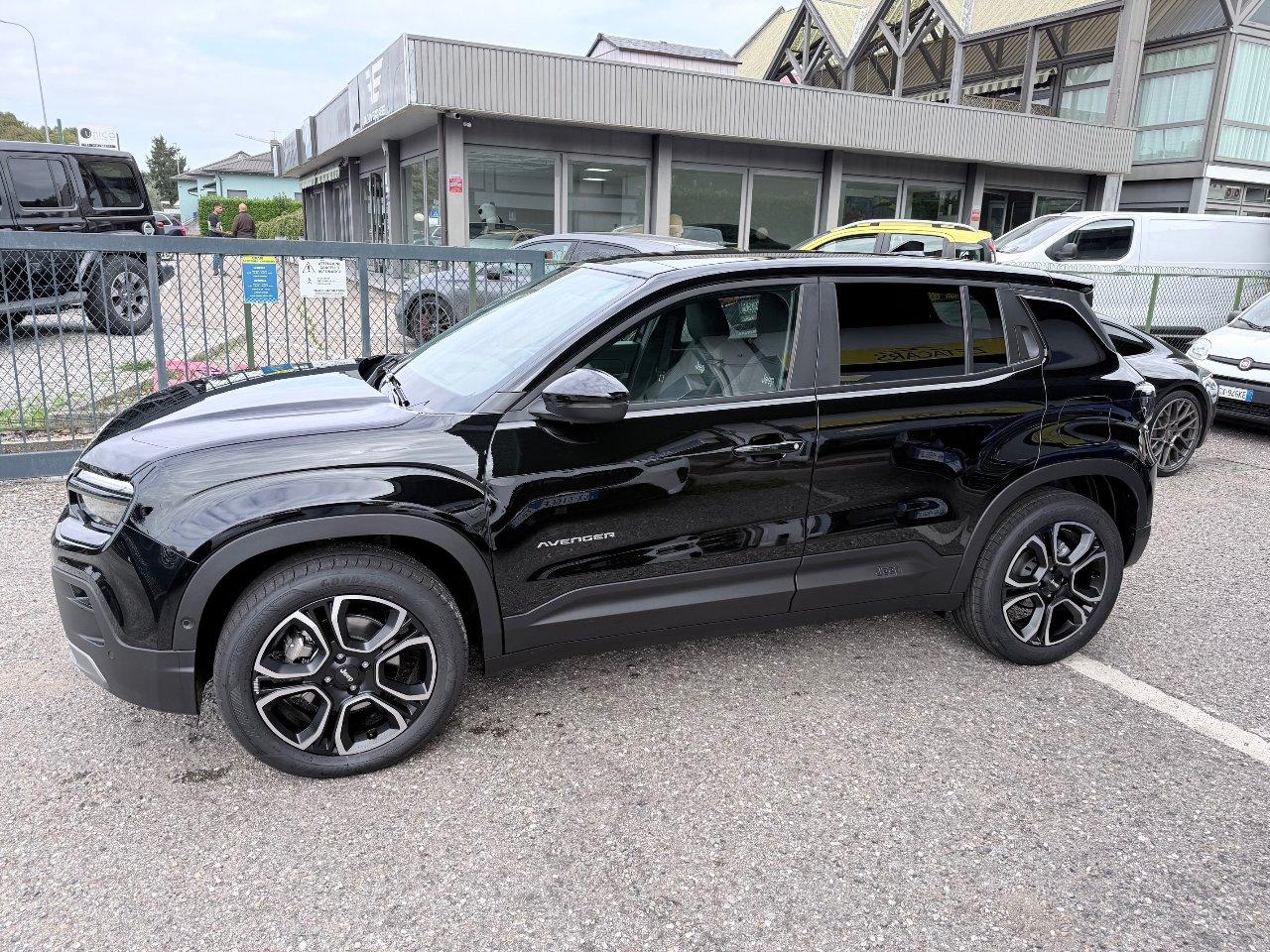 Jeep Avenger 1.2 turbo e-hybrid mhev Summit fwd 110cv edct6