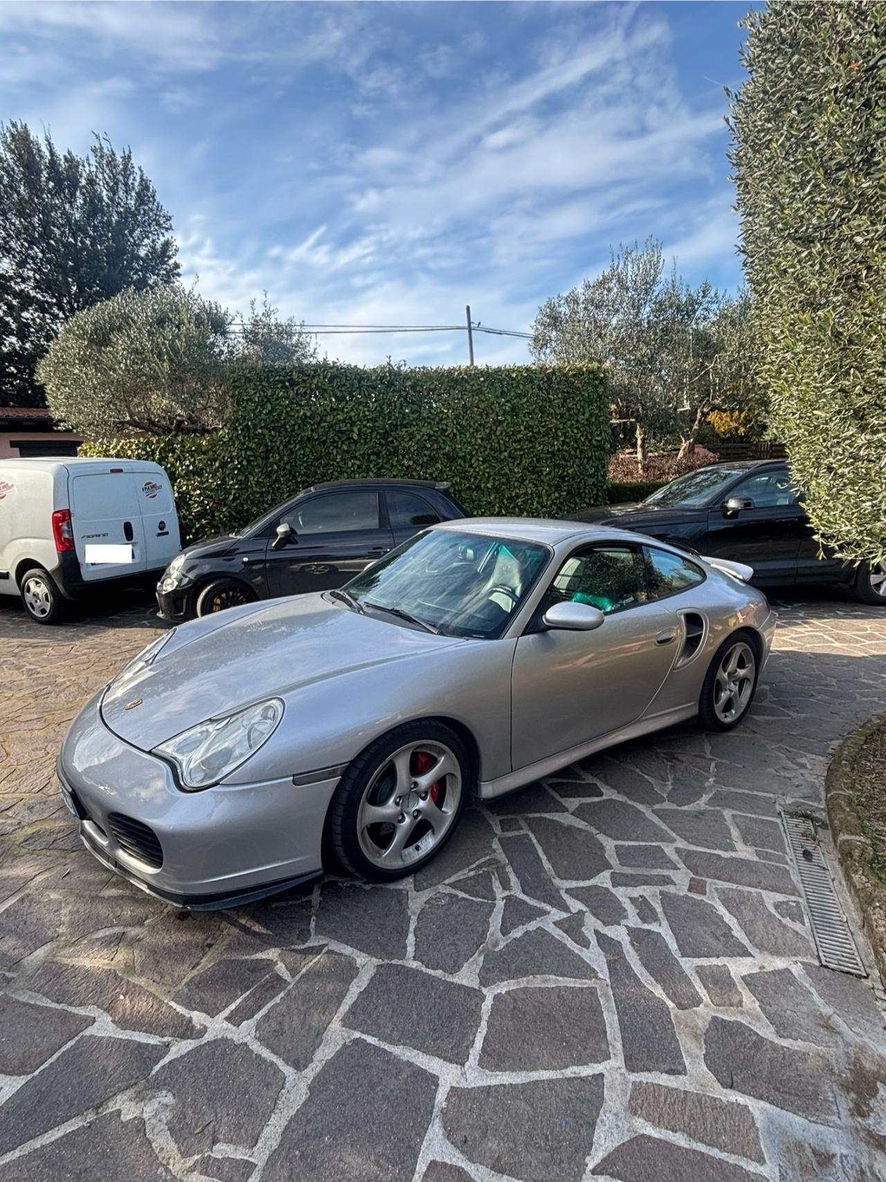 Porsche 911 Turbo Coupé MANUALE