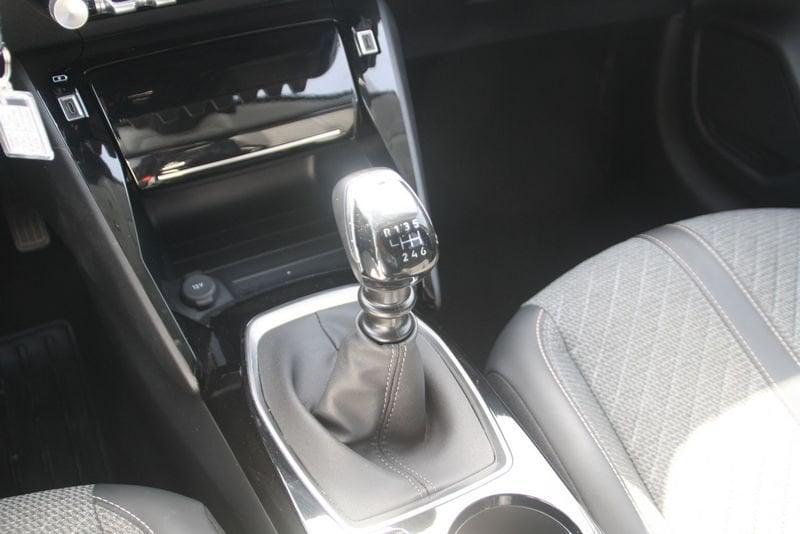 Peugeot 208 Allure PureTech 100 S/S