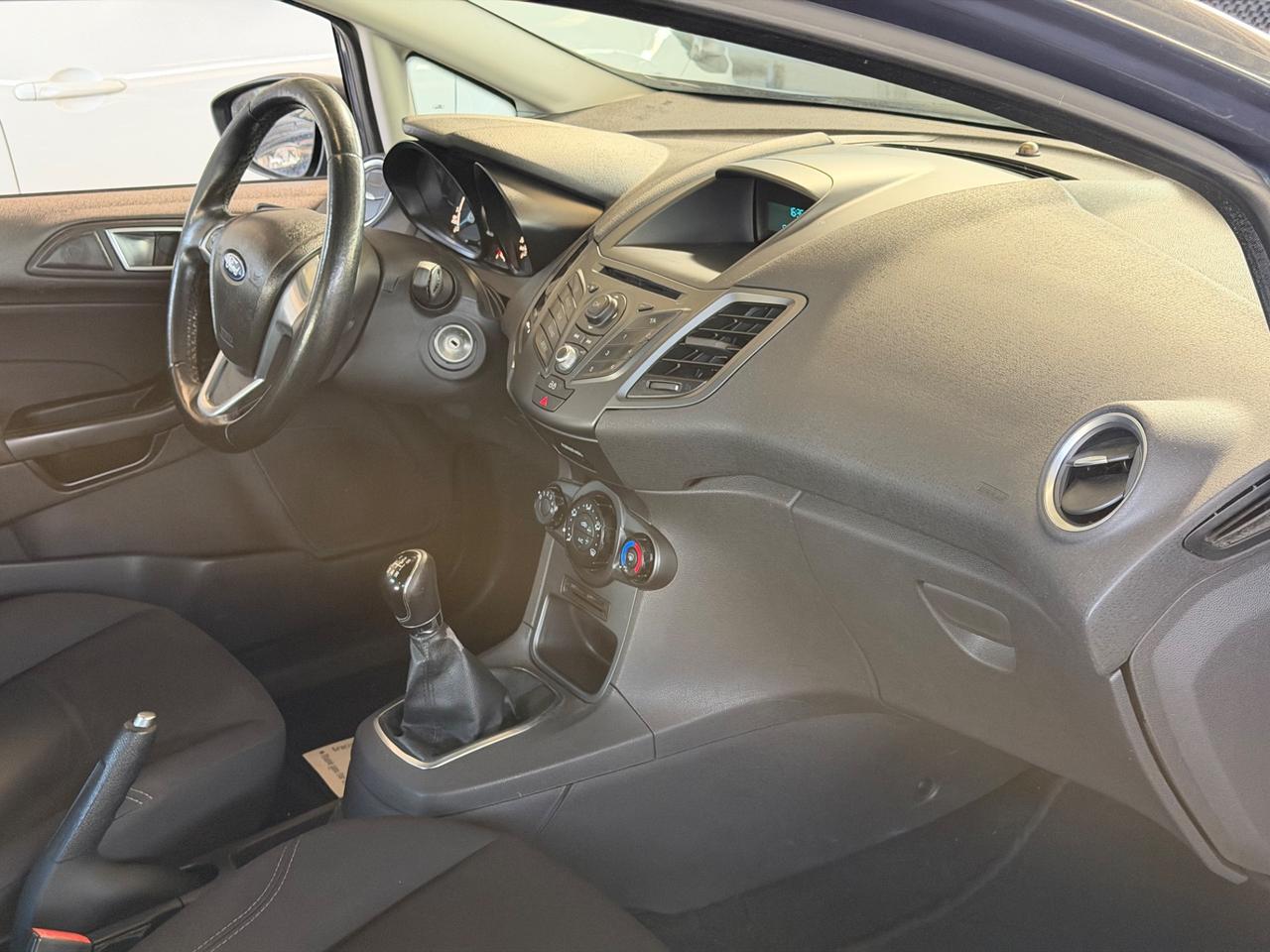 Ford Fiesta 1.2 60CV 5 porte Titanium
