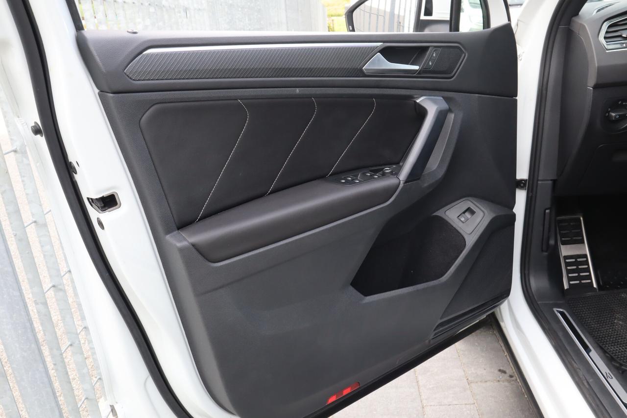 Volkswagen Tiguan PLUG-IN HYBRID 245 R-LINE GANCIO MATRIX CV SOLO 23.300KM!