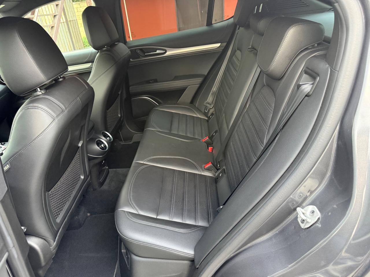 Alfa Romeo Stelvio 2.2 Turbodiesel 210 CV AT8 Q4 Veloce
