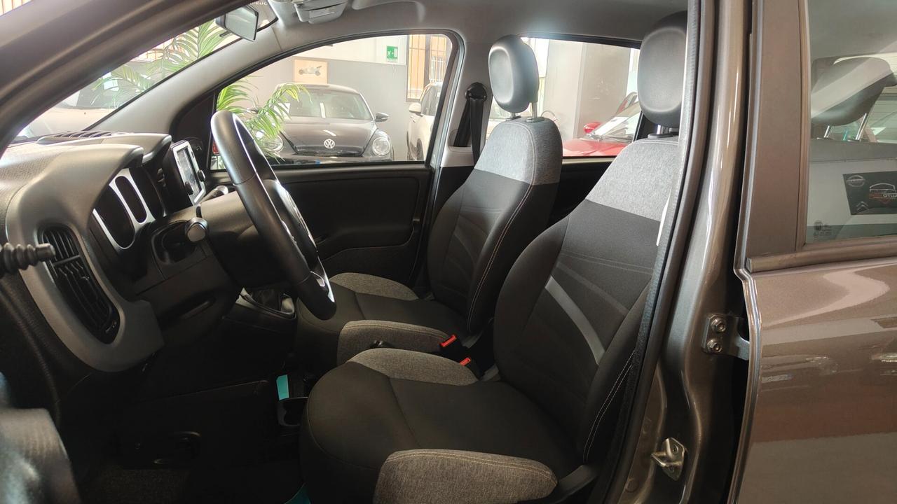 Fiat Panda 1.0 FireFly S&S Hybrid Red