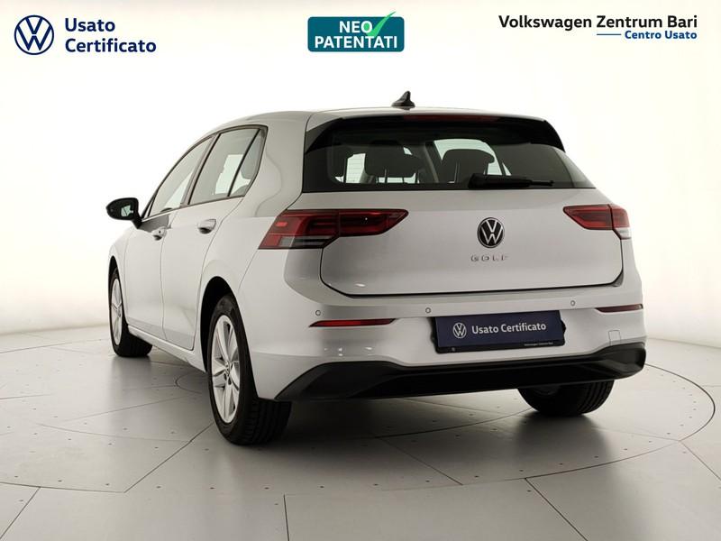 Volkswagen Golf 1.5 tgi life 130cv