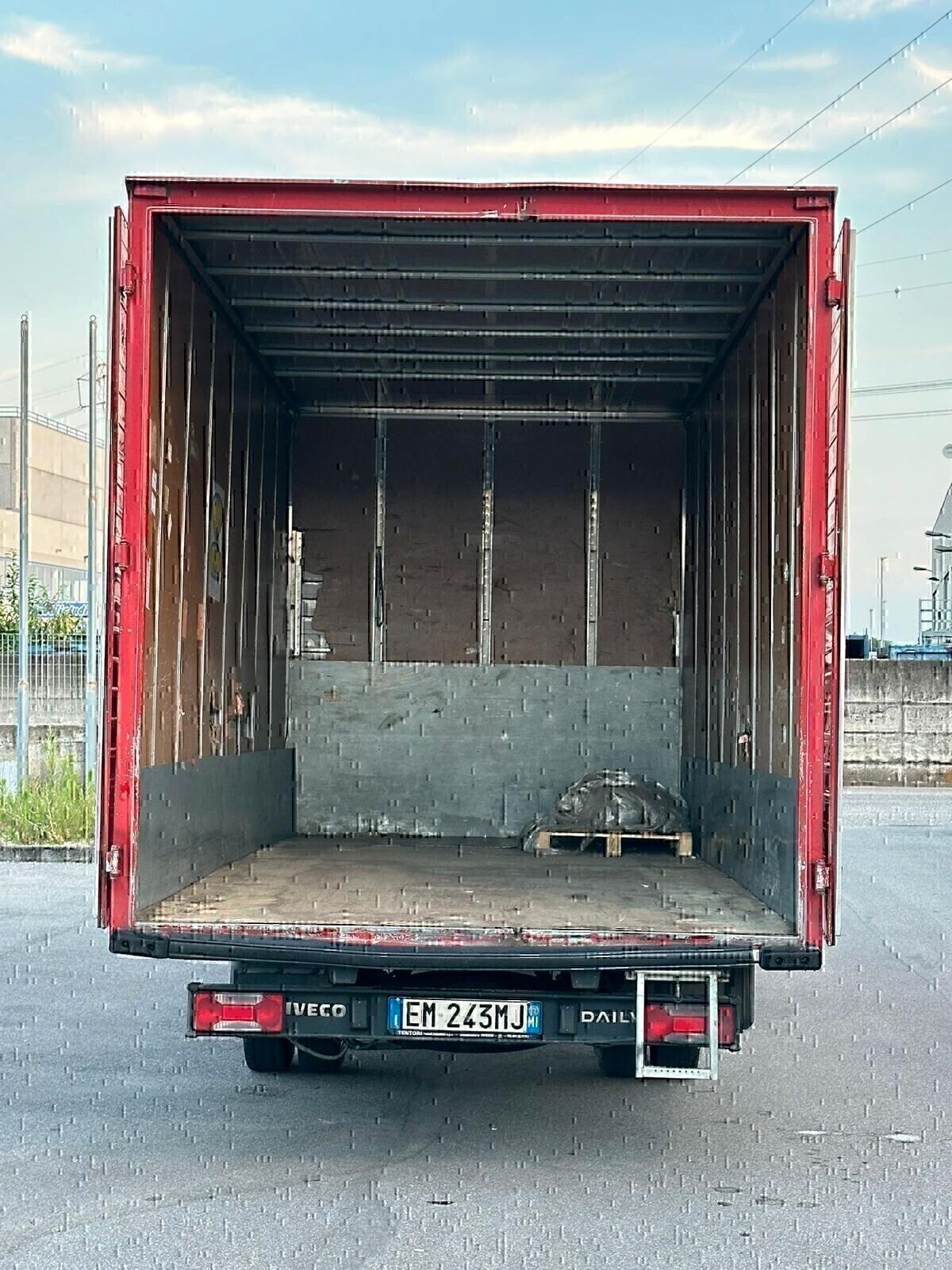 IVECO DAILY con 245.000km SUPER PREZZO!