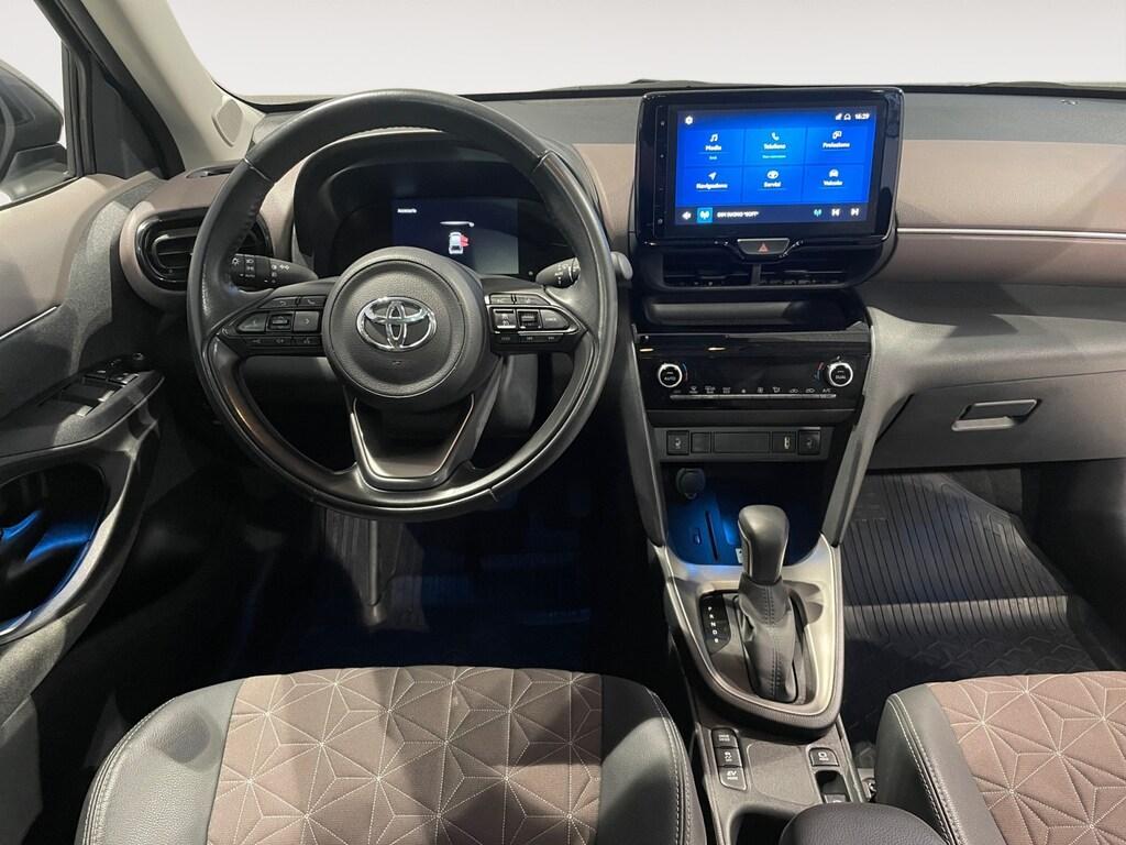 Toyota Yaris Cross 1.5 Hybrid 116CV e-CVT Lounge (FHEV)