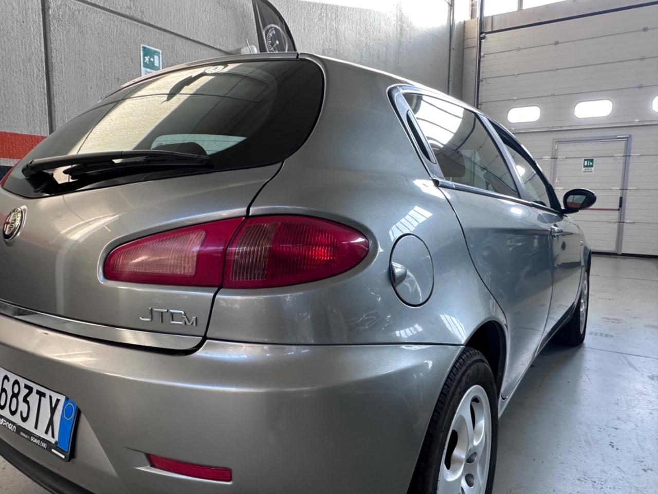 Alfa Romeo 147 1.9 JTD (120) 5 porte Progression