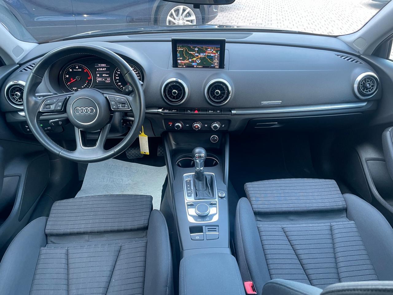 Audi A3 Sedan 30 TDI S tronic Business