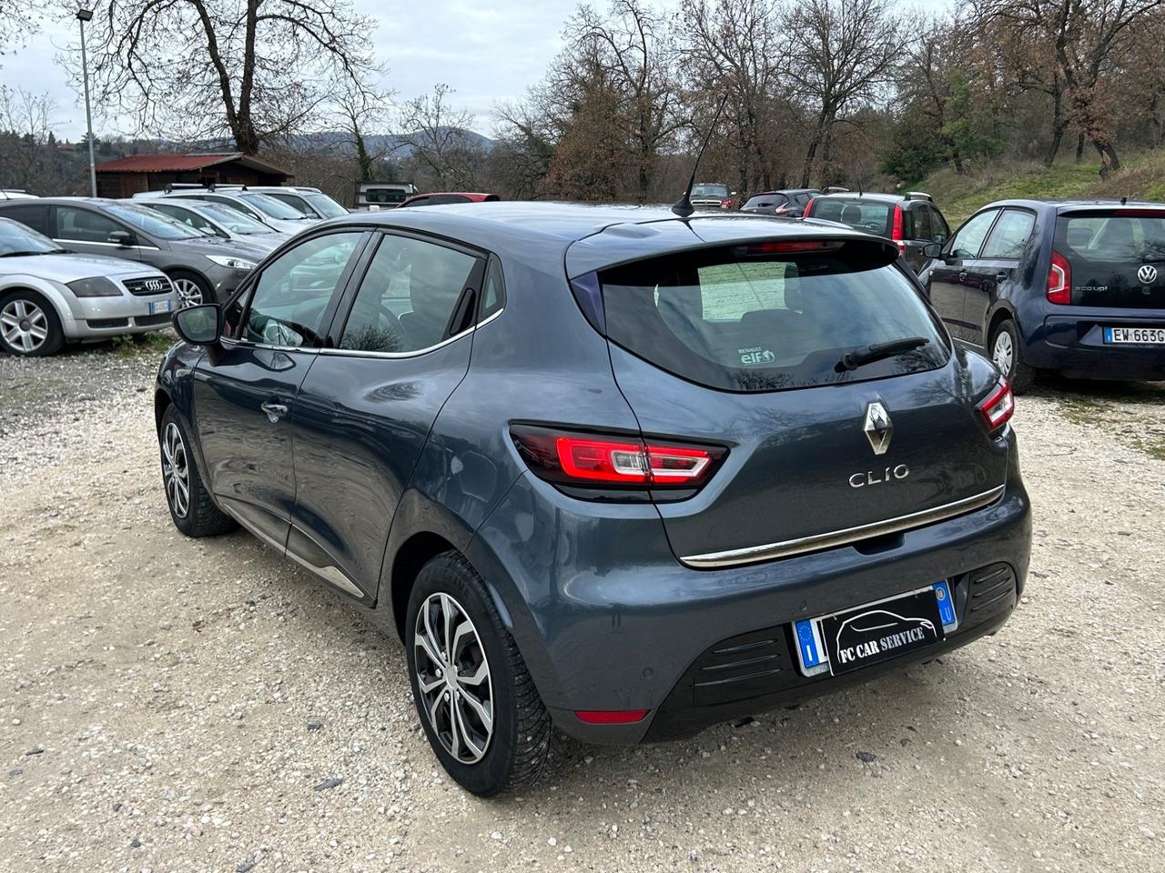 Renault Clio TCe 12V 90 CV GPL 5 porte Duel neopatentati rate