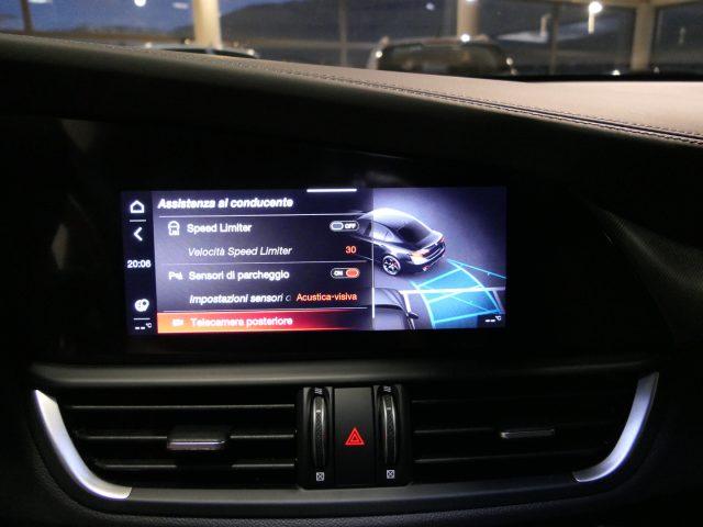 ALFA ROMEO Giulia 2.0 Turbo 280 CV AT8 AWD Q4 Veloce